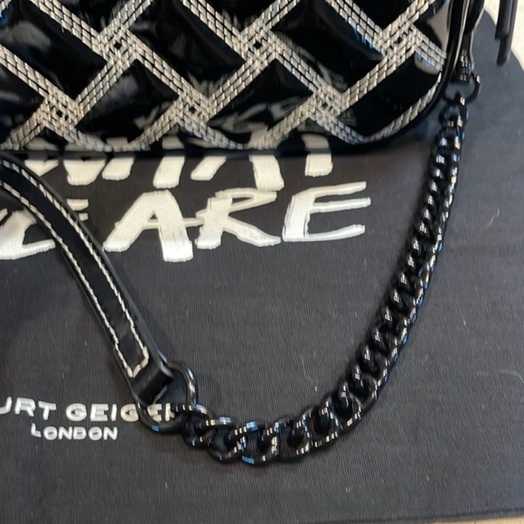 Kurt Geiger Black and White NWOT Quilted Satchel Crossbody Bag. - Picture 9 of 9